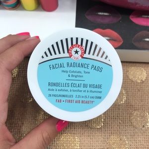 First Aid beauty facial cleaning pads